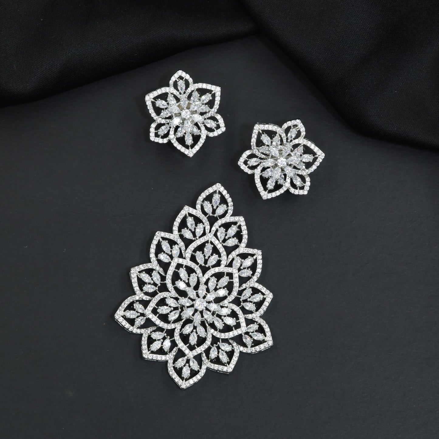 Artistic Pendant Set with Layered Floral Arrangement