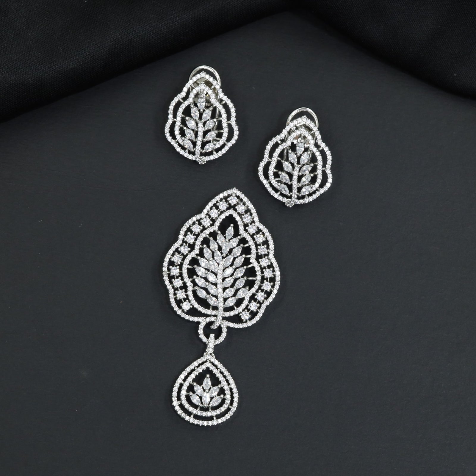 Contemporary Pendant Set with Nature Inspired Styling