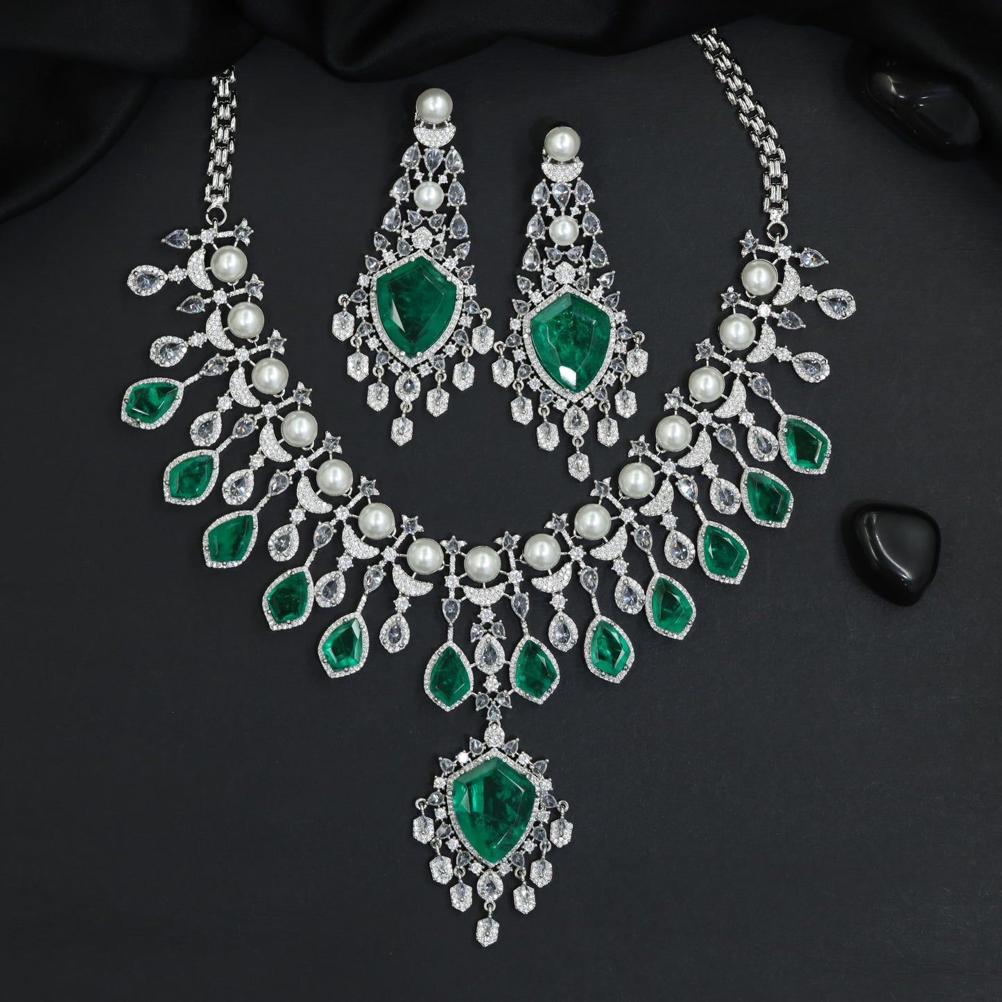 Radiant textured cluster rhodium necklace with dramatic tiered statement studs