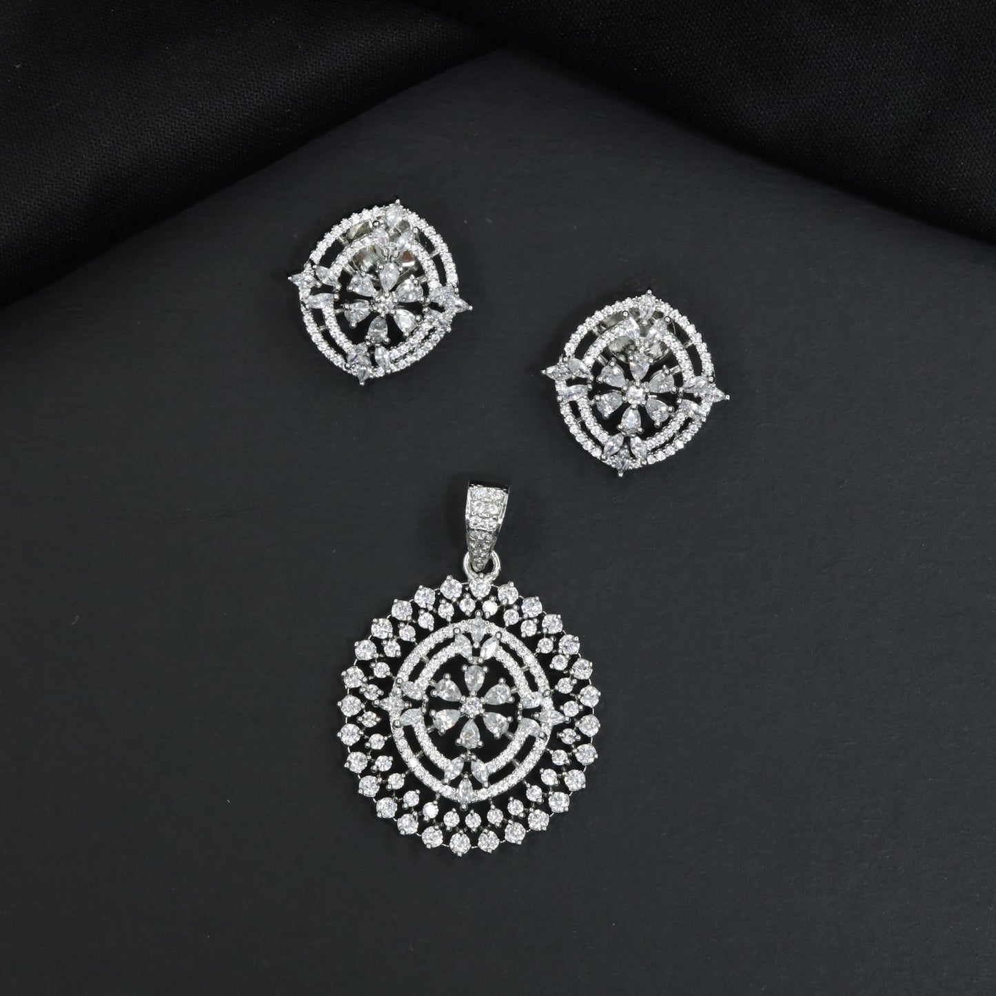 Openwork Pendant Set with Floral Centre Detailing