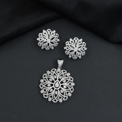 Designer Pendant Set with Intricate Openwork Craftsmanship