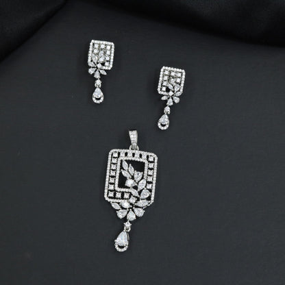 Decorative Pendant Set with Geometric Frame Construction