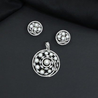 Designer Pendant Set Featuring Circular Pearl Arrangement
