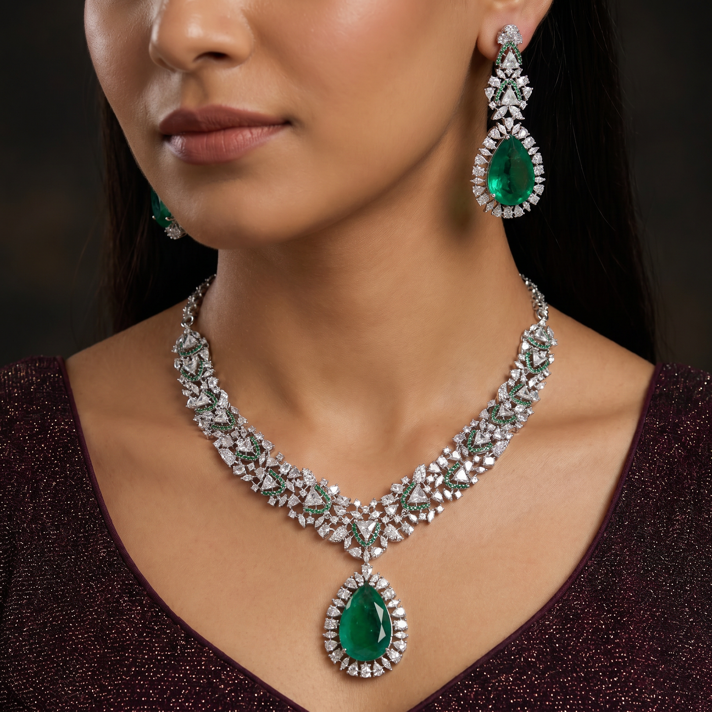 Royal rhodium necklace with sculpted gemstone sequence