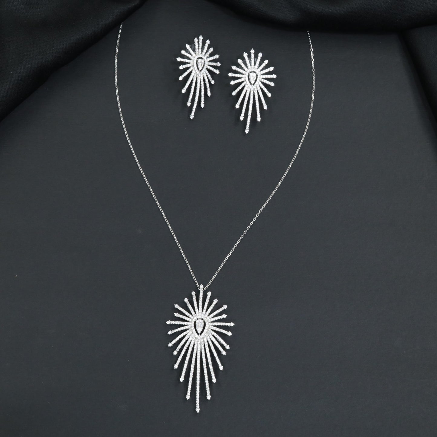 Statement Rhodium Chain With Pendant Set with Radiating Rays