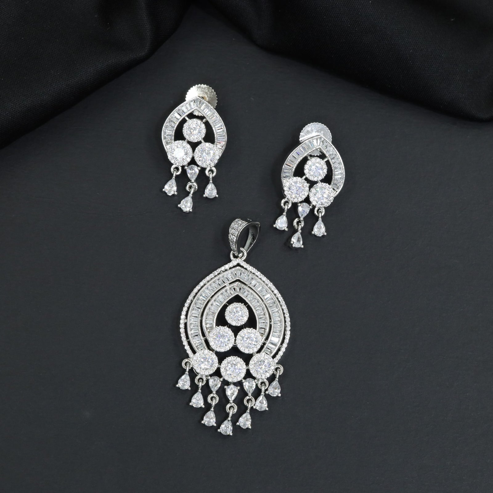 Designer Pendant Set with Teardrop Silhouette and Cluster Styling