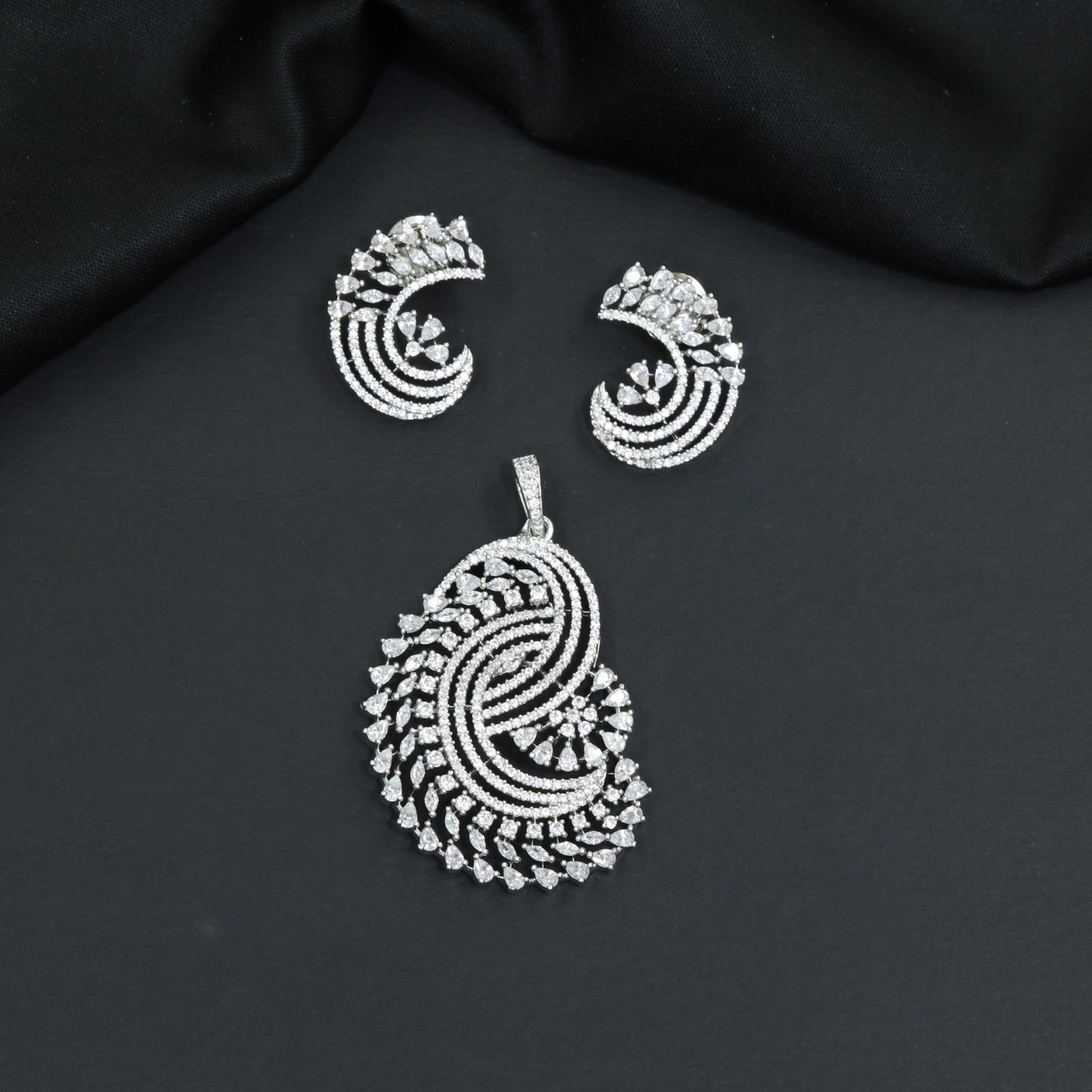 Floral Paisley Pendant Set with Layered Curved Accents