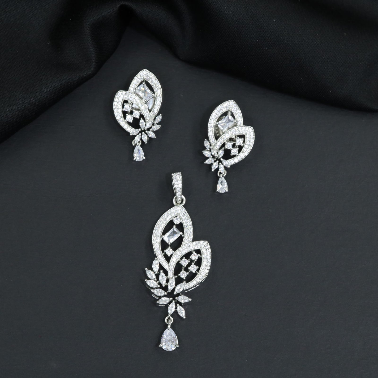 Leaf Pendant Set with Openwork Floral Detailing