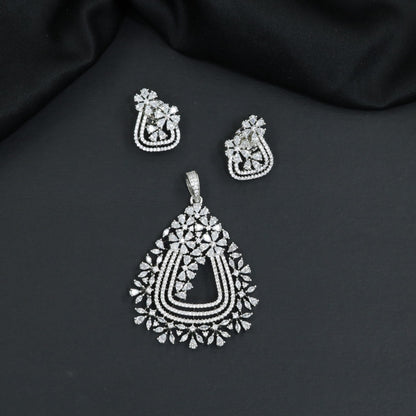 Designer Pendant Set with Floral Arrangement and Geometric Silhouette