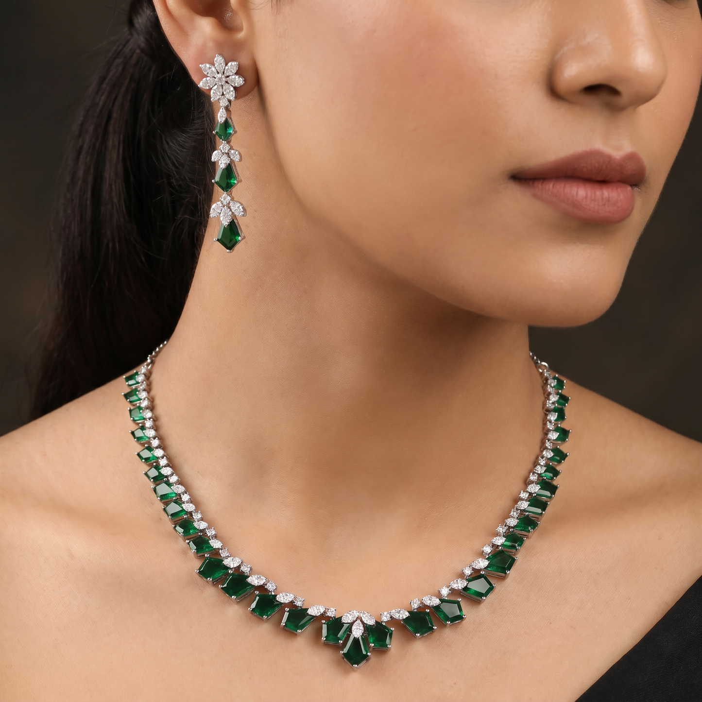 Botanical Garland Rhodium Necklace Set with Geometric Border Styling