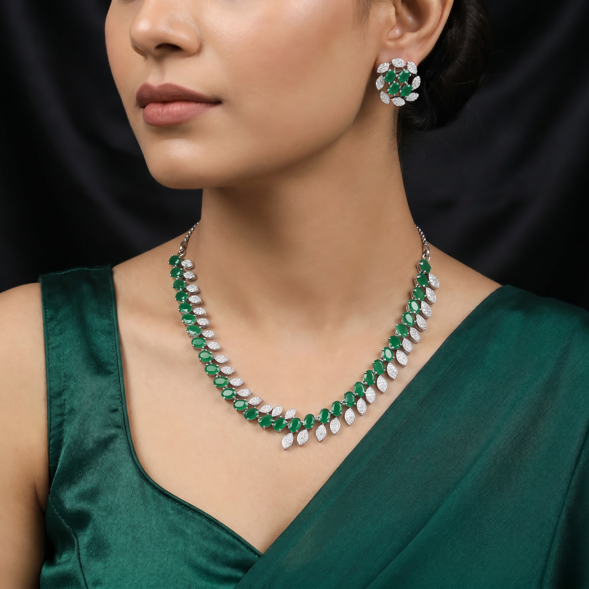 Heritage Garland Rhodium Necklace Set with Leaf Links