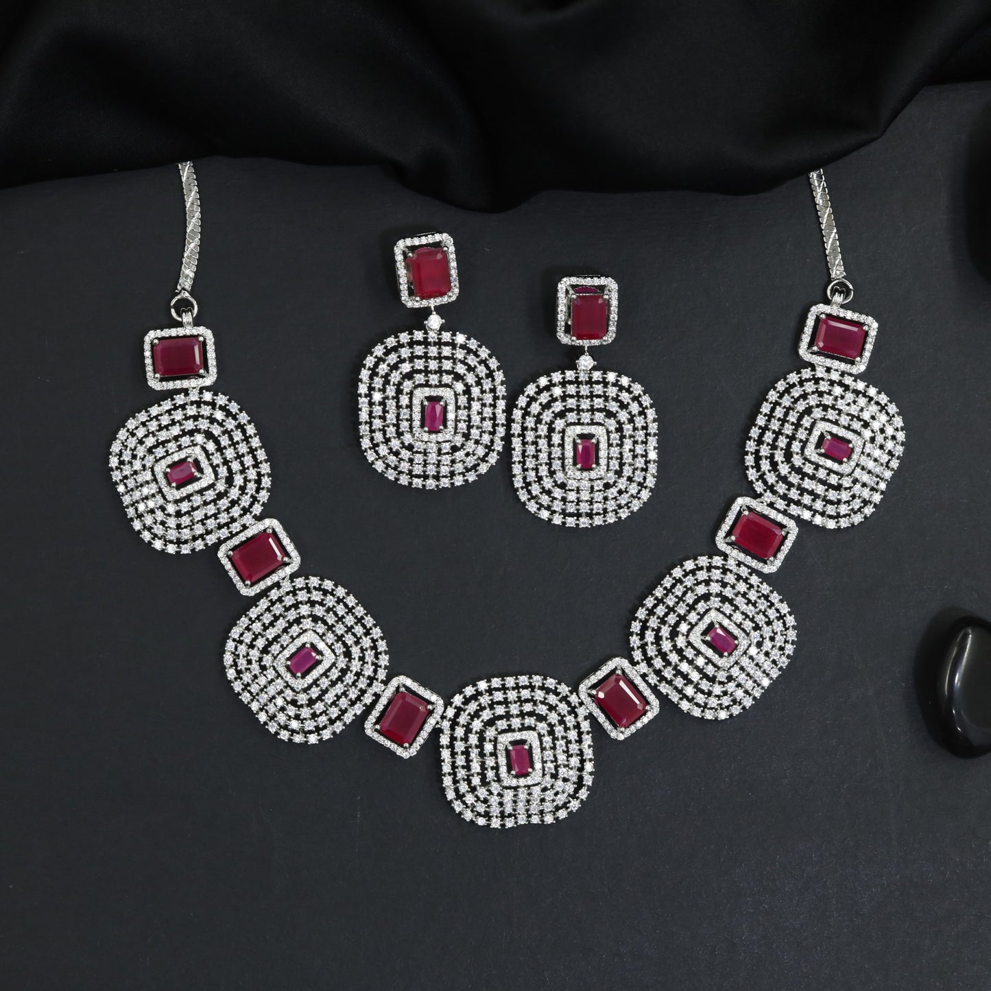 Heirloom Geometric Medallion Rhodium Necklace Set with Statement Stud Earrings