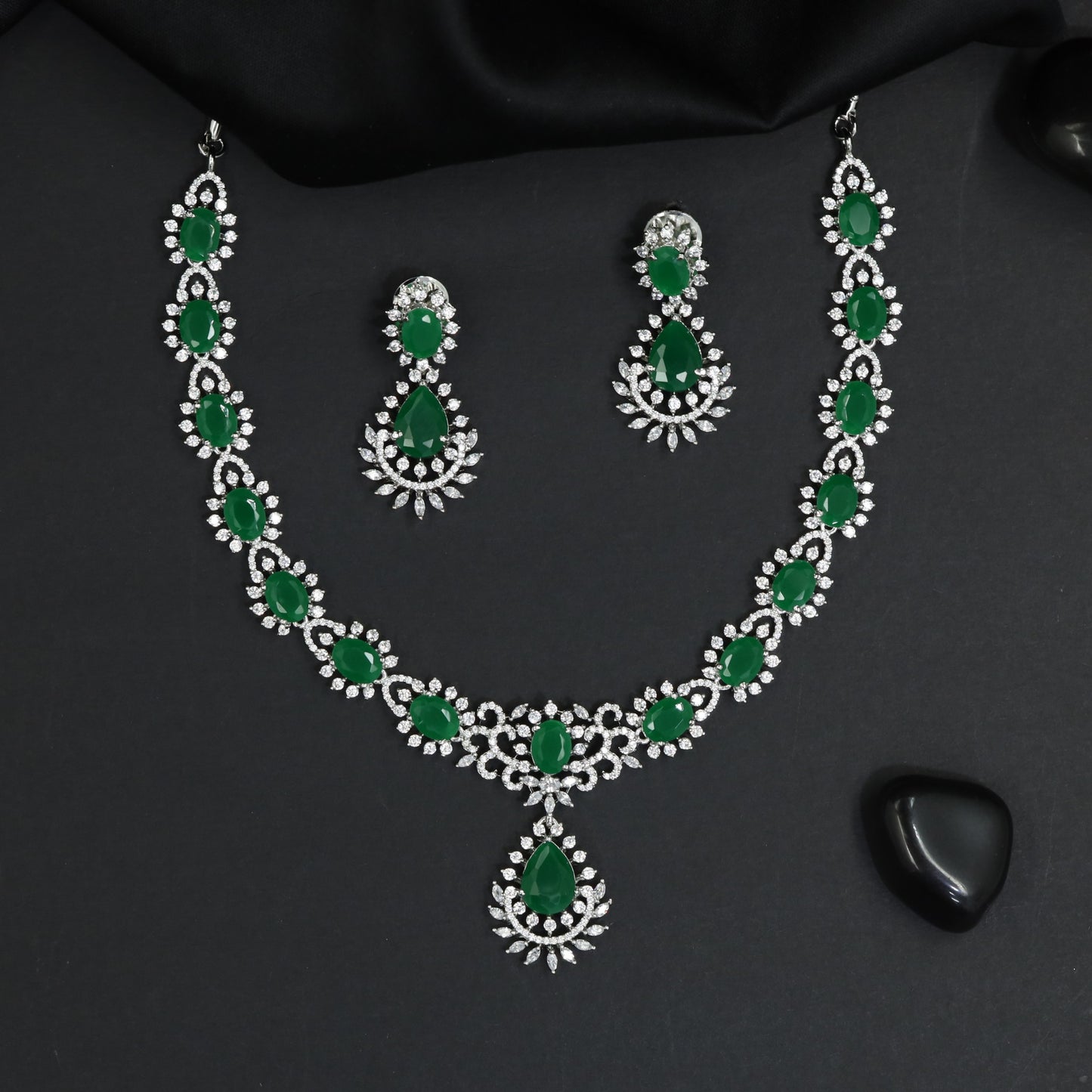 Luxe Halo Drop Rhodium Necklace Set with Statement Pendant Design
