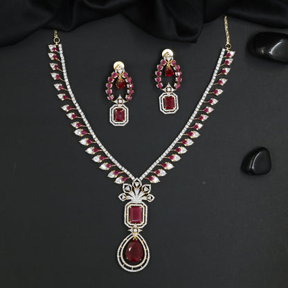 Architectural Gj necklace with sculpted pendant sequence