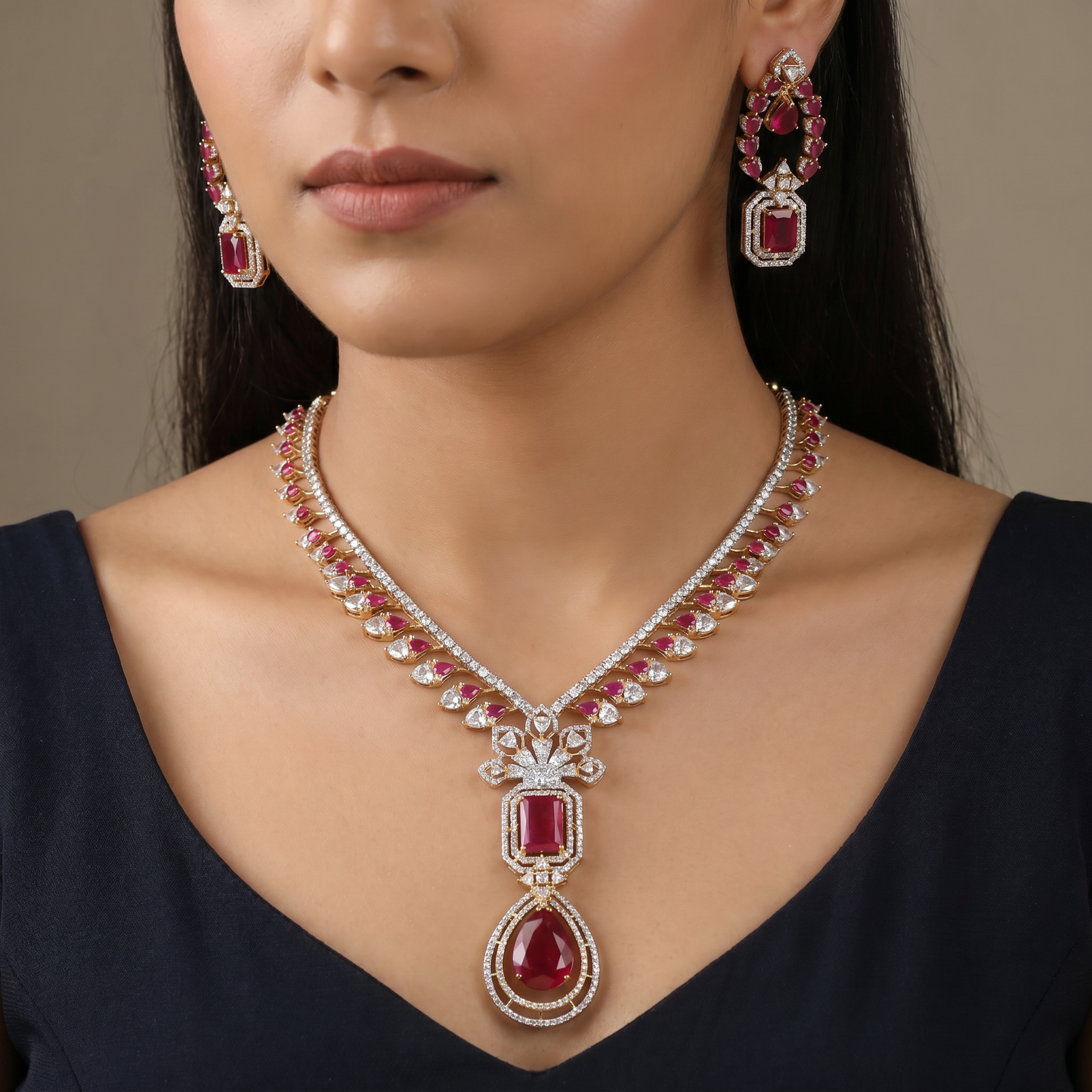 Architectural Gj necklace with sculpted pendant sequence