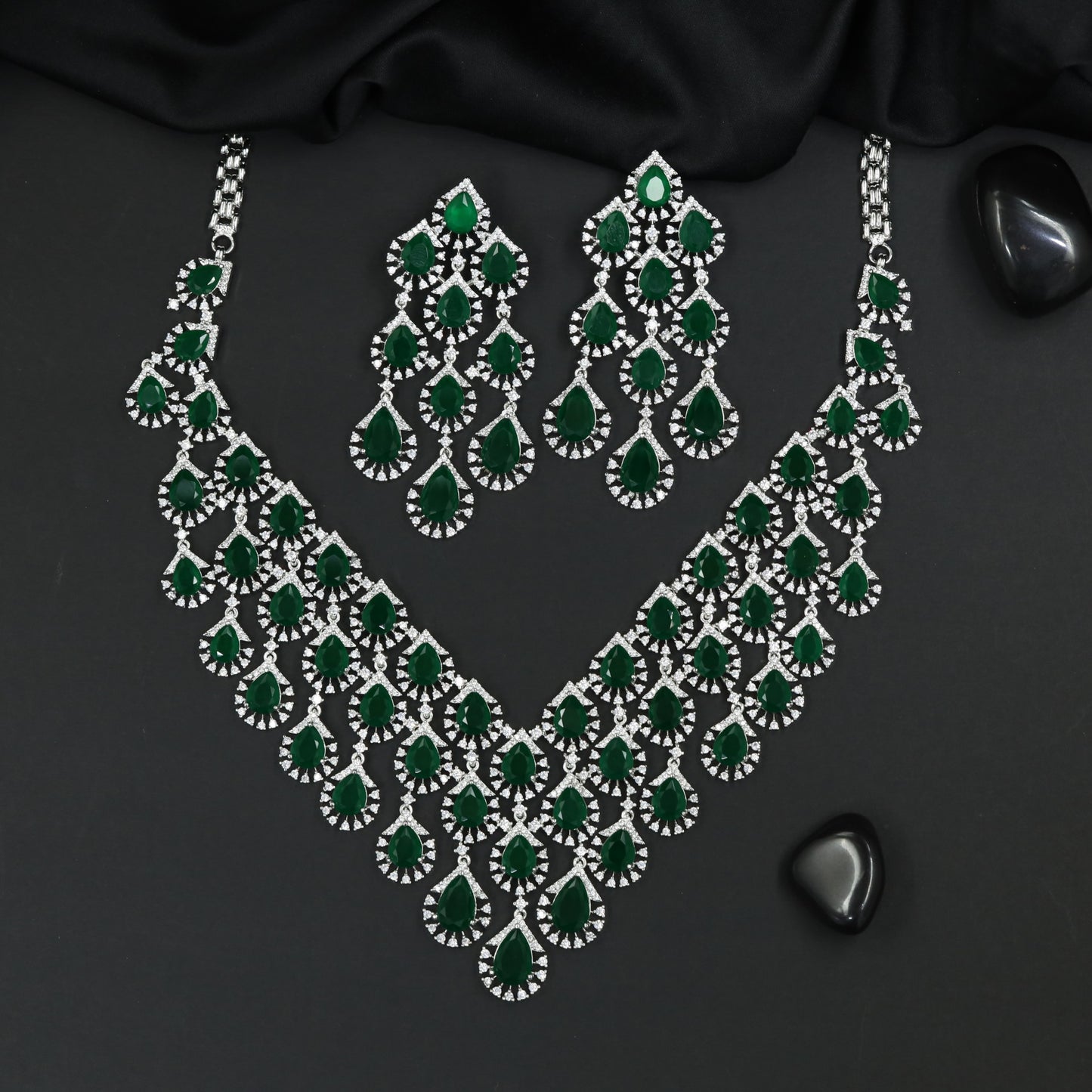 Iconic rhodium necklace with cascading teardrop tiers