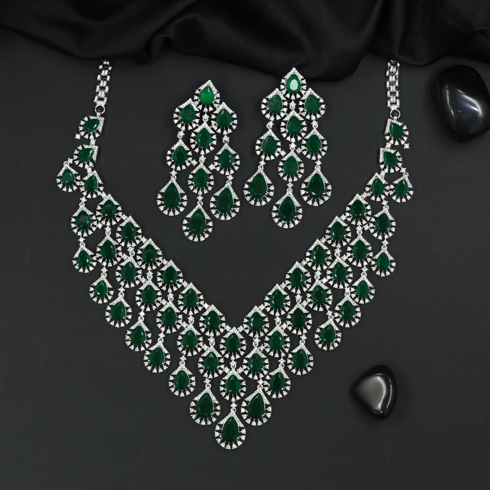 Iconic rhodium necklace with cascading teardrop tiers
