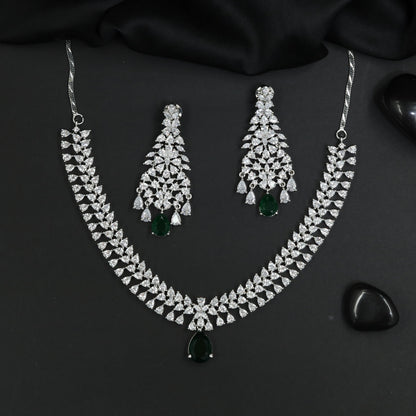 Heritage rhodium necklace featuring symmetrical stone sequence