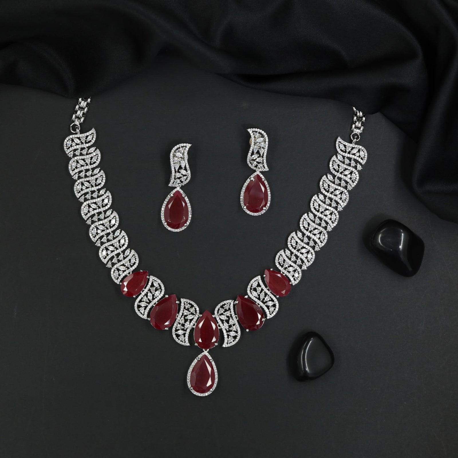 Classic Rhodium Necklace Set with Scalloped Halo Arrangement