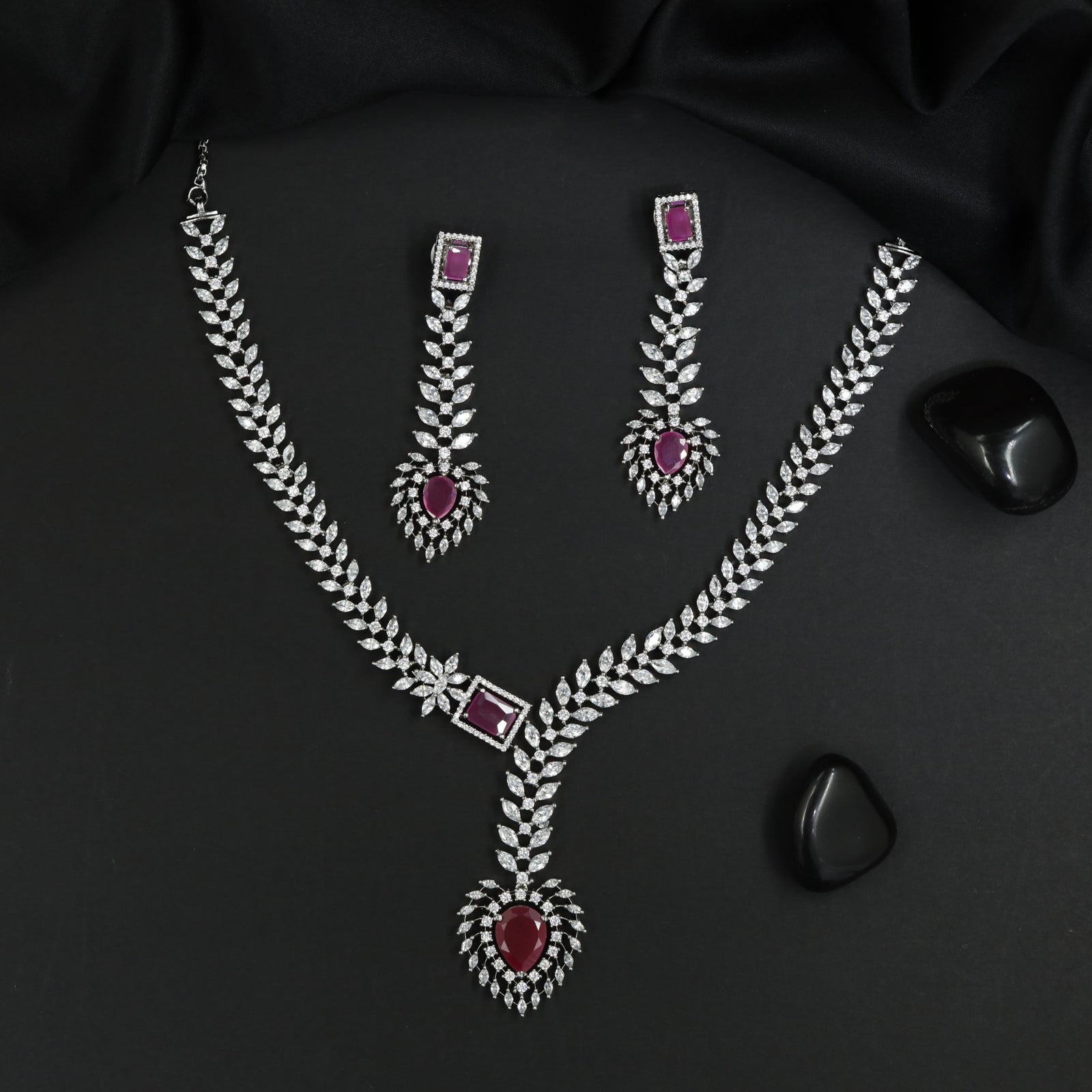 Classic Rhodium Necklace Set with Teardrop Centrepiece