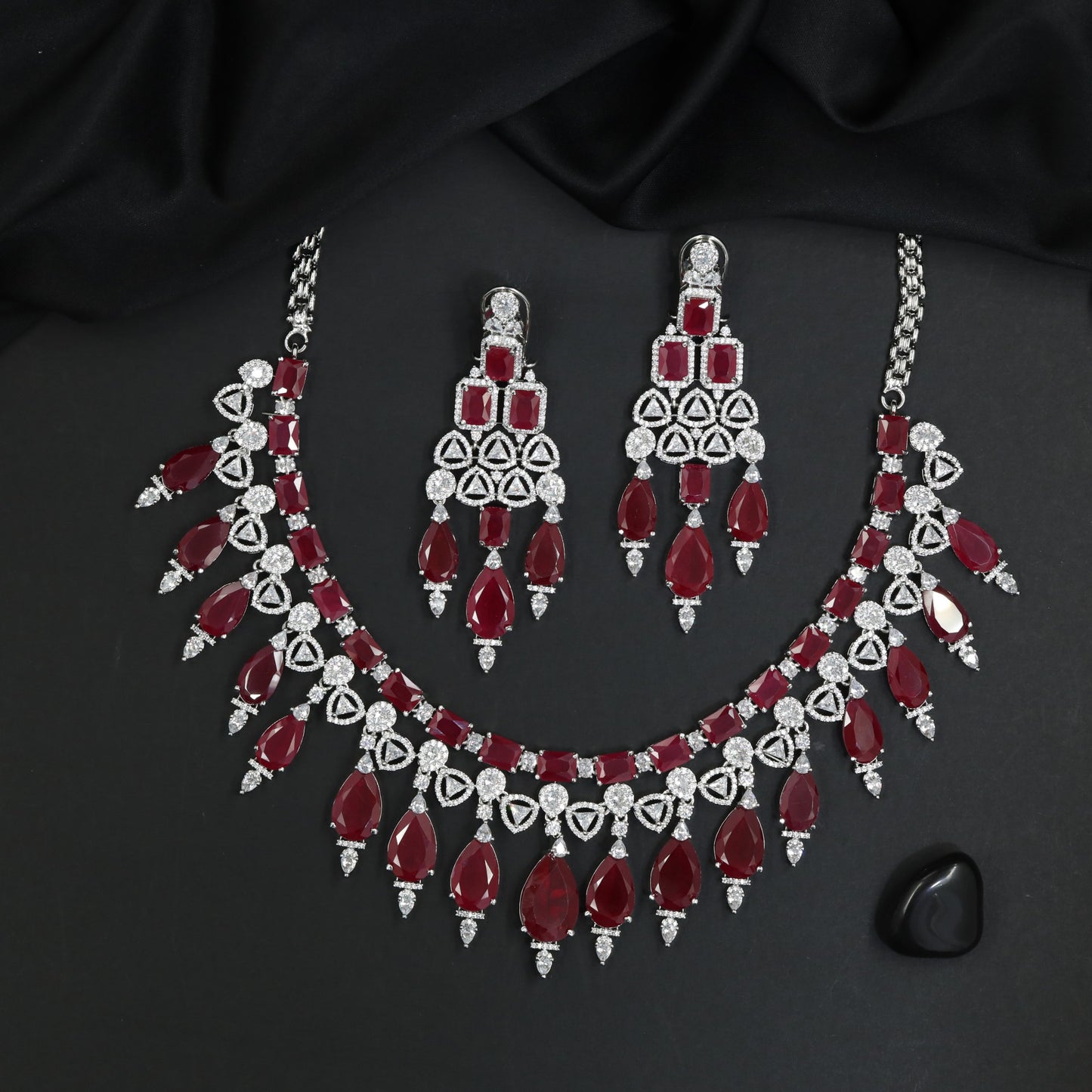 Halo Link Necklace Set with Teardrop Dangle Accents