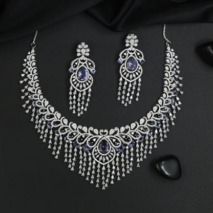 Scalloped Fringe Necklace Set with Oval Halo Centrepiece