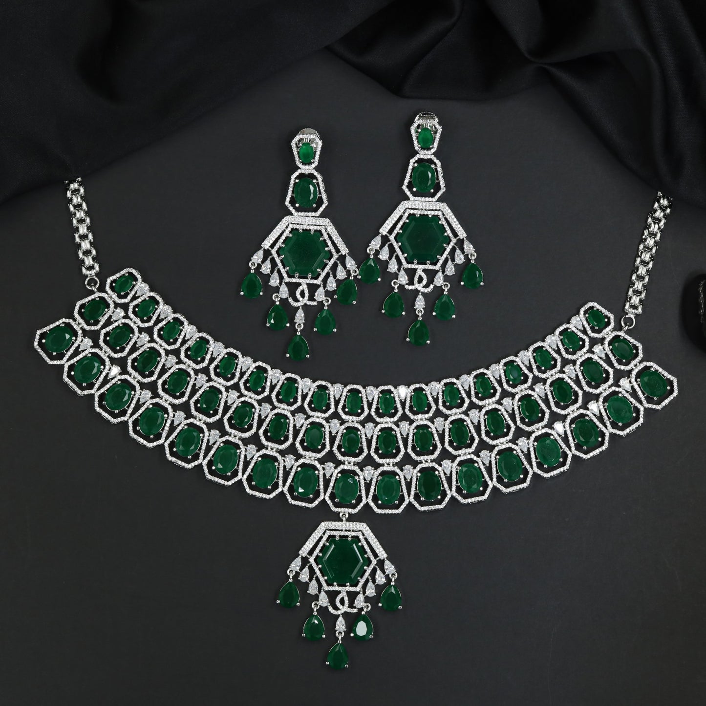 Open Teardrop Halo Rhodium Choker with Scalloped Collar Design