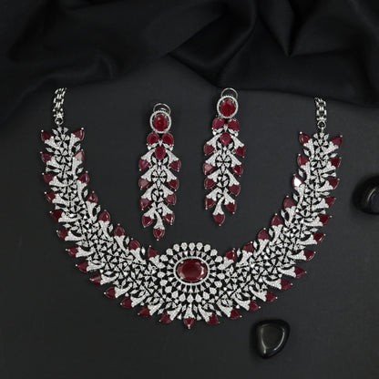 Leaf Garland Necklace Set with Floral Rosette Centrepiece