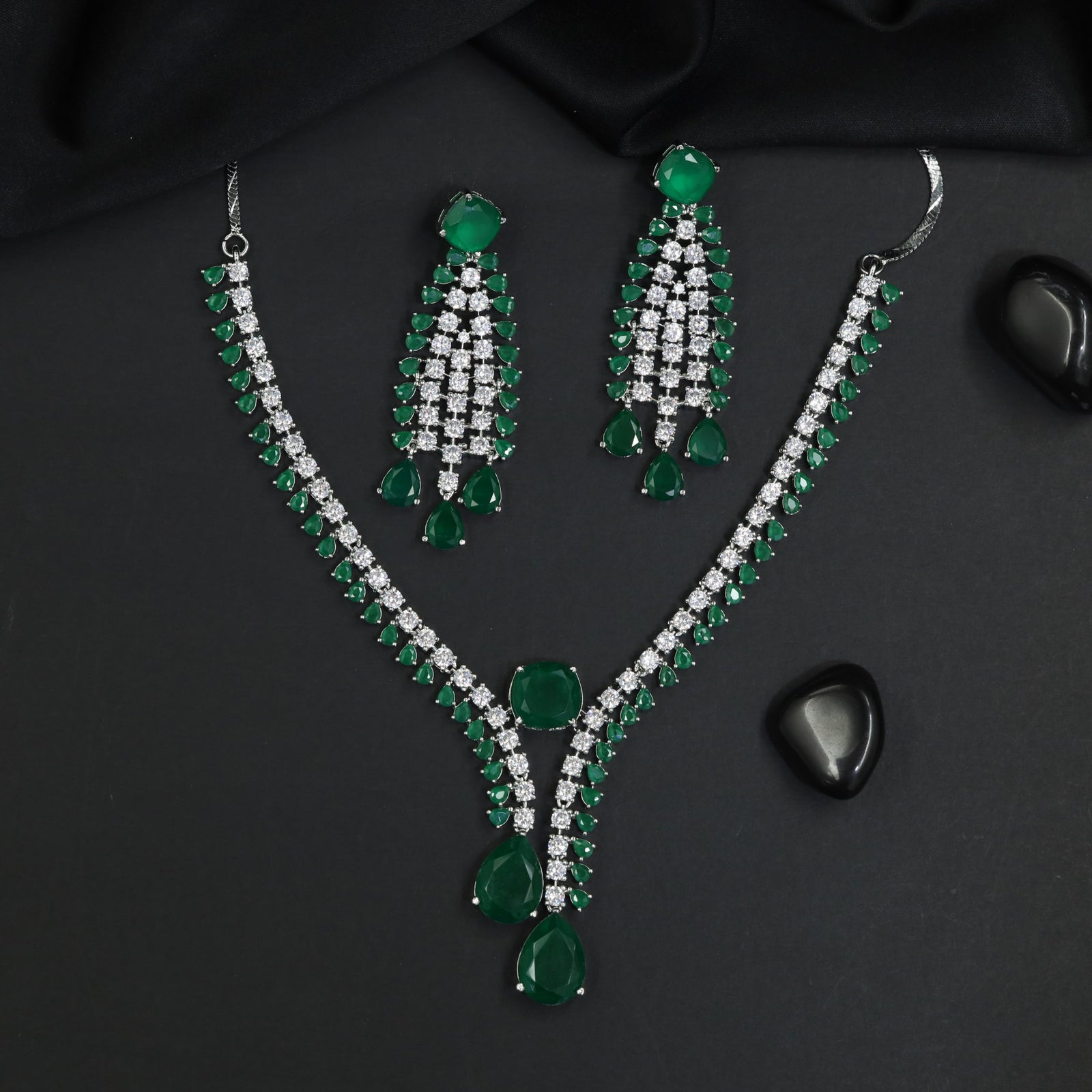 Twin Row Pear Motif Necklace Set with Statement Centre Drop