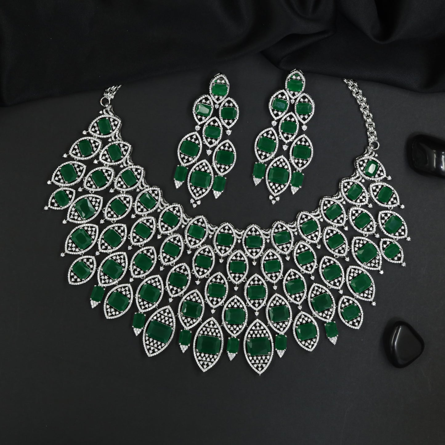 Festoon Style Necklace Set with Linked Pear Motifs