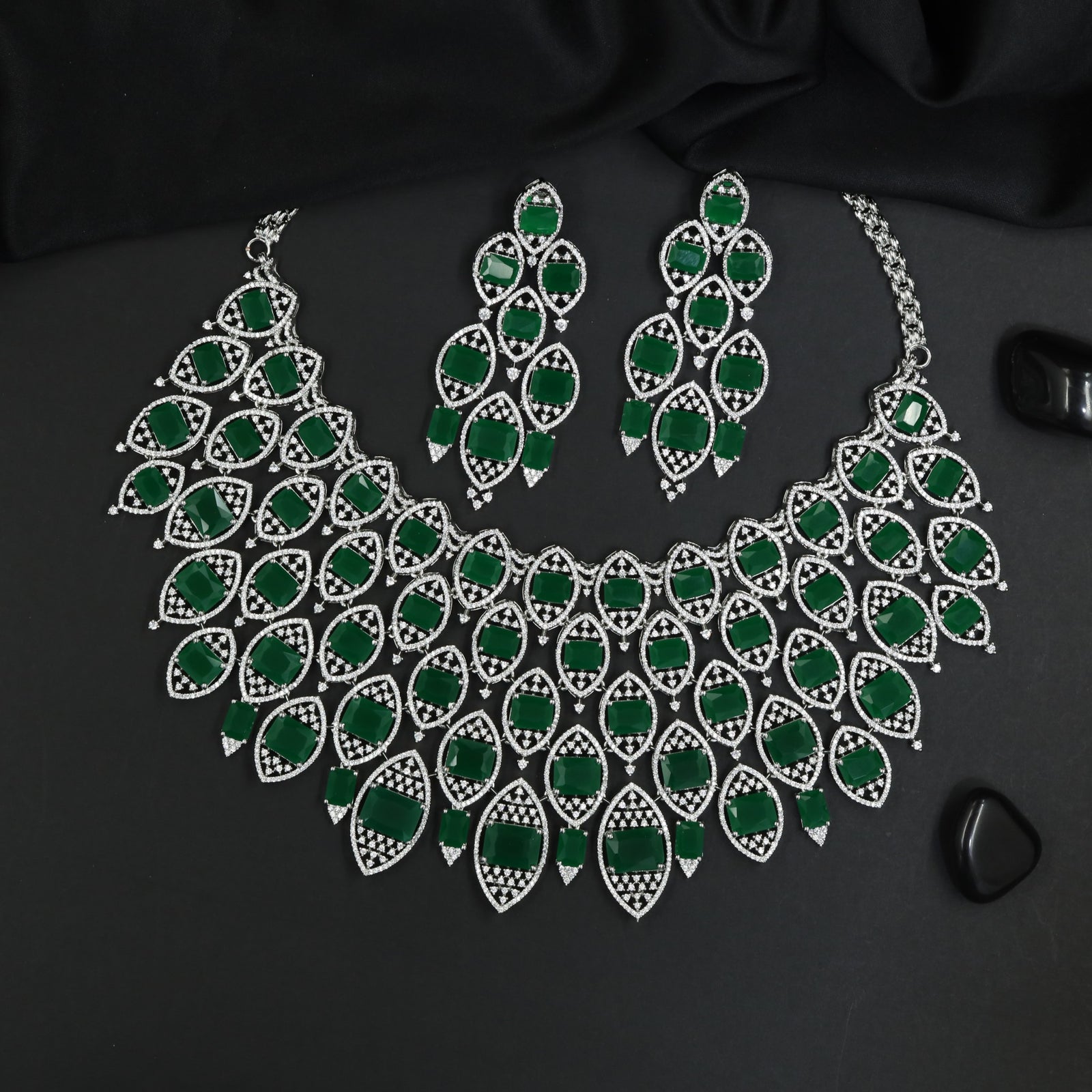 Festoon Style Necklace Set with Linked Pear Motifs