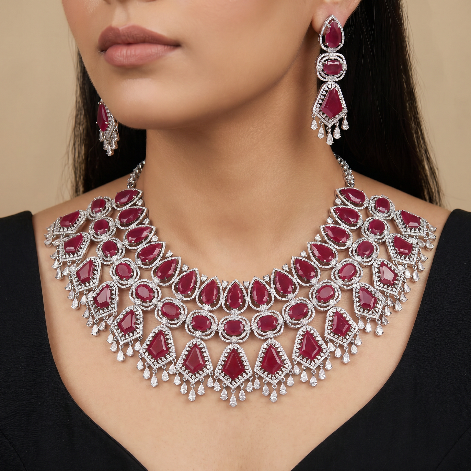 Ornamental Pear Motif Necklace Set with Broad Collar Design