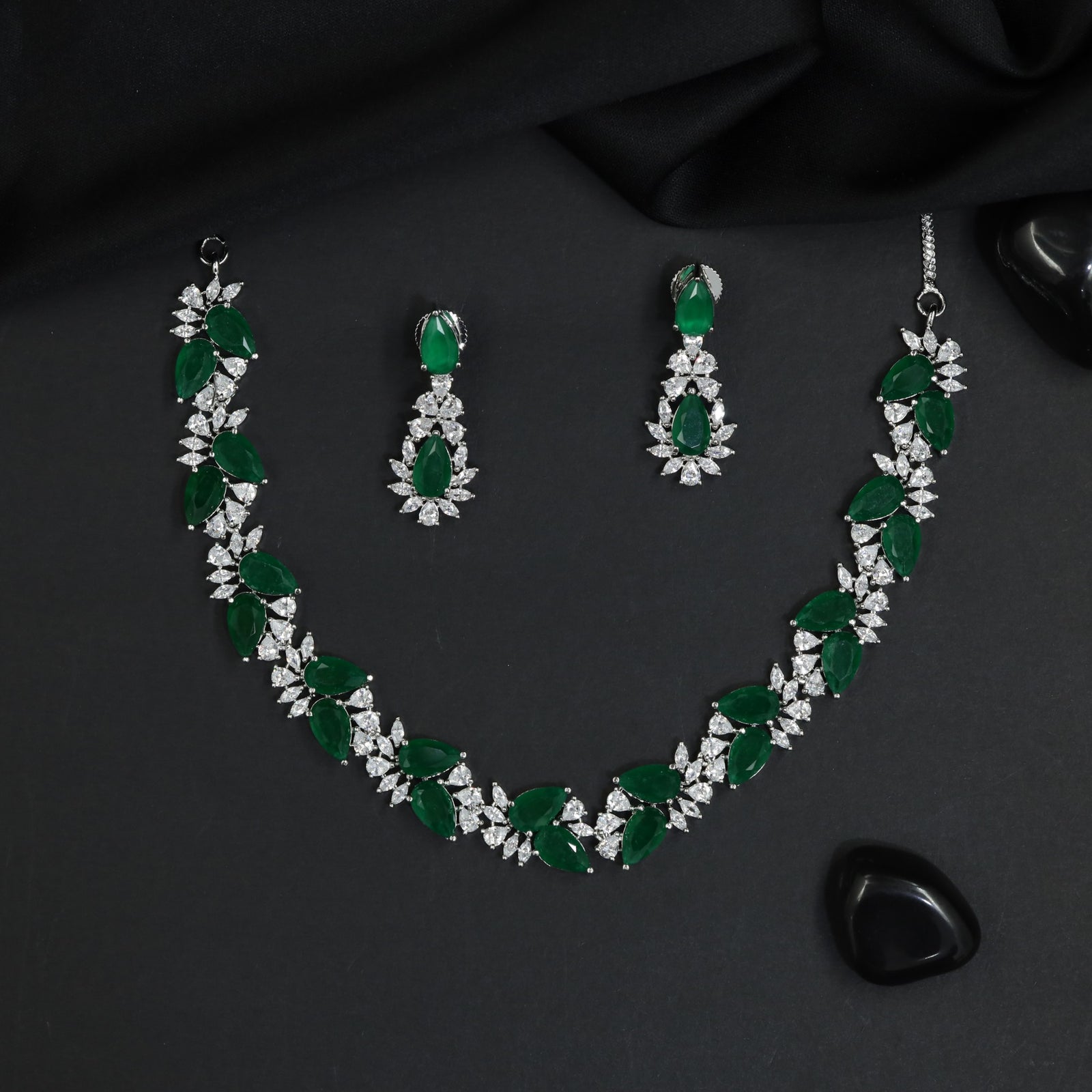 Marquise Leaf Rhodium Necklace Set with Floral Motif Design