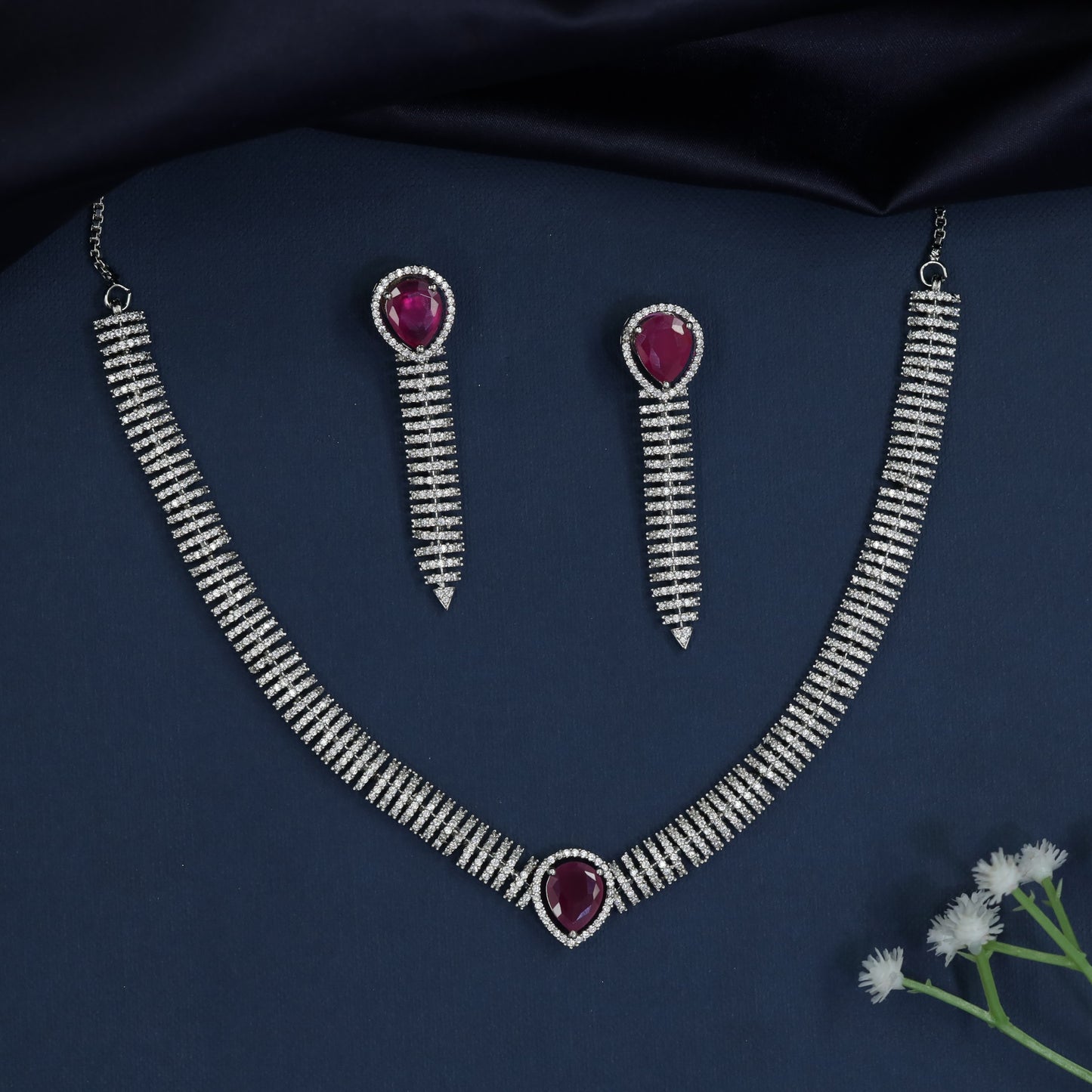 Chevron collar rhodium necklace set with pendant frame centerpiece