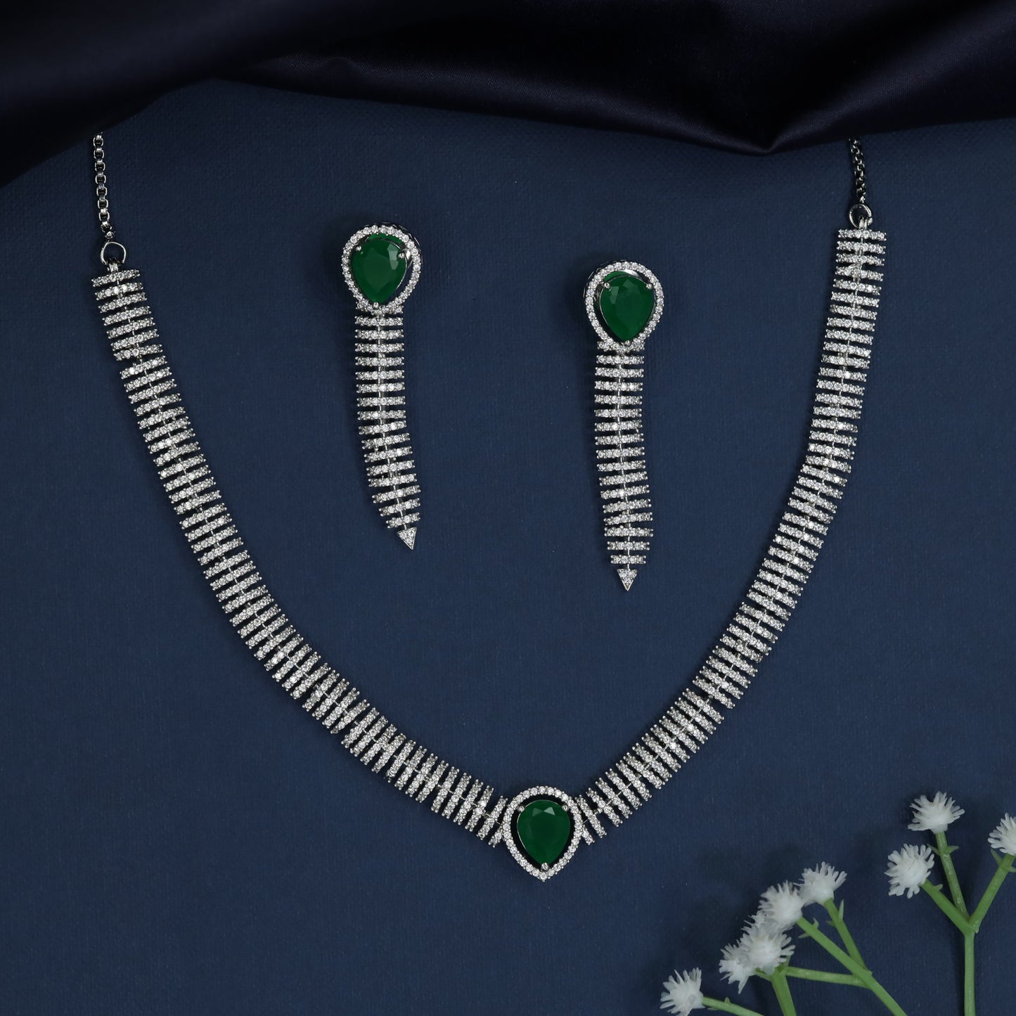 Chevron collar rhodium necklace set with pendant frame centerpiece