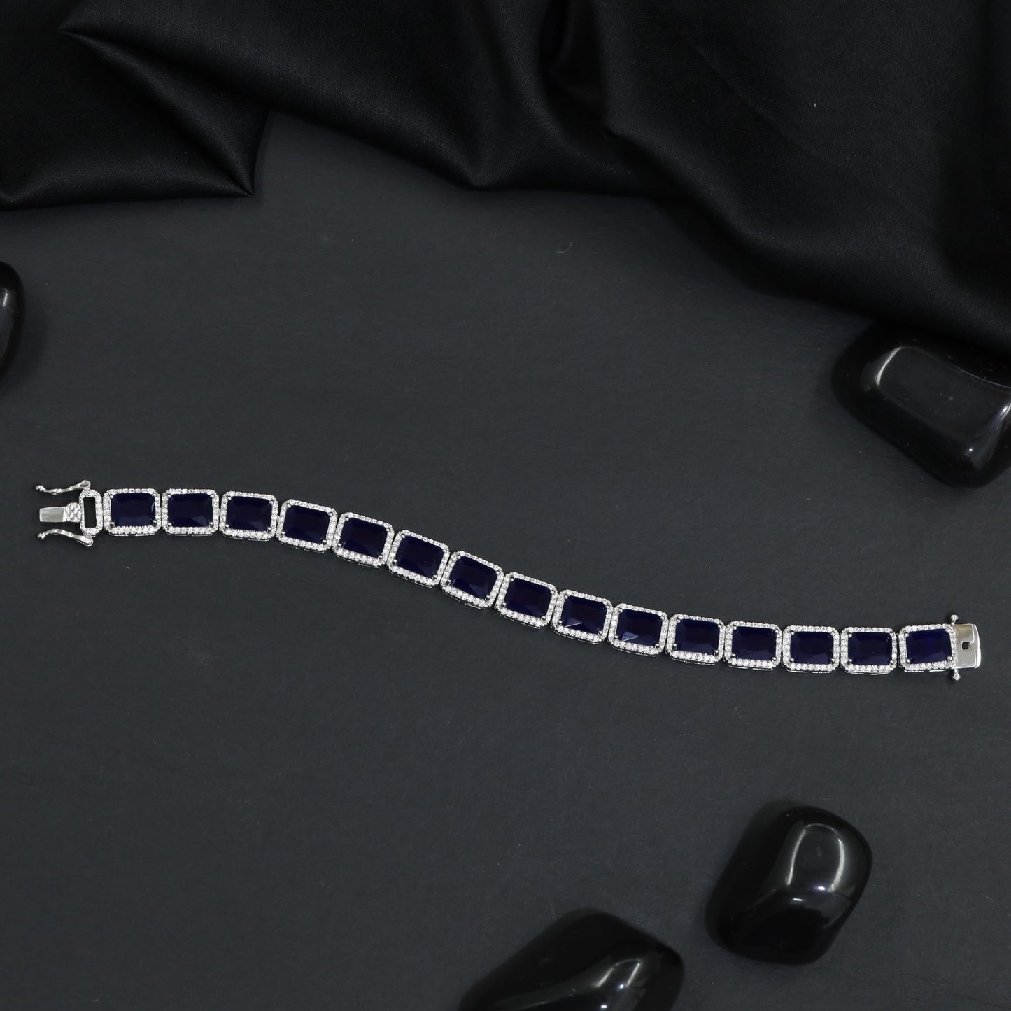 Contemporary Rhodium Bracelet with Continuous Rectangular Arrangement