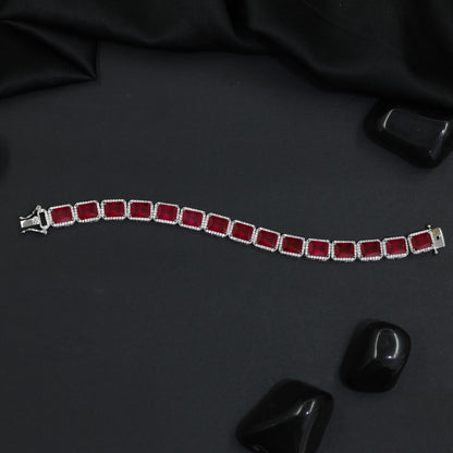 Contemporary Rhodium Bracelet with Continuous Rectangular Arrangement