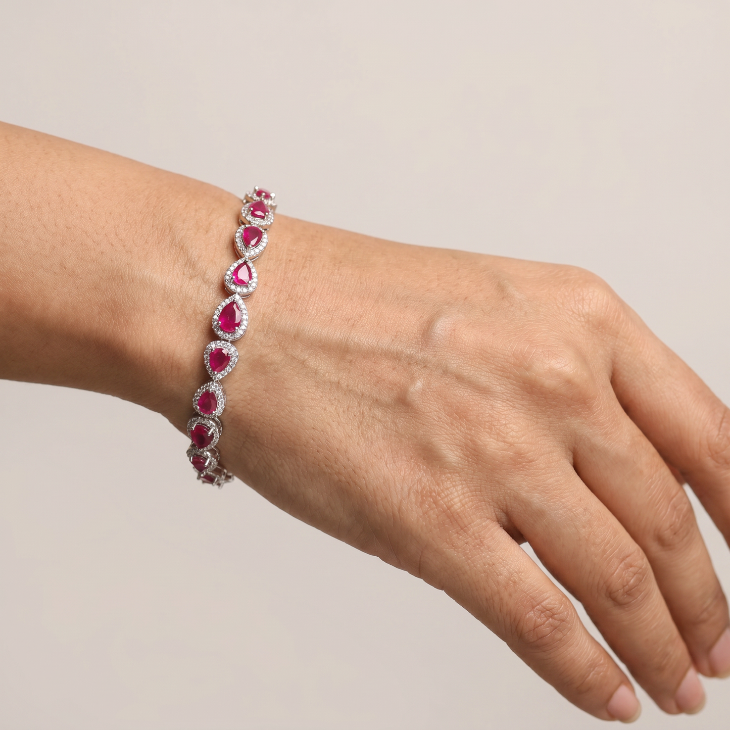 Leaf Link Rhodium Bracelet with Refined Connector Pattern