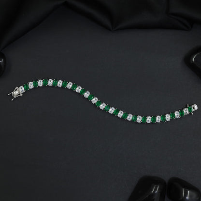 Elegant Rhodium Bracelet with Rosette Link Arrangement