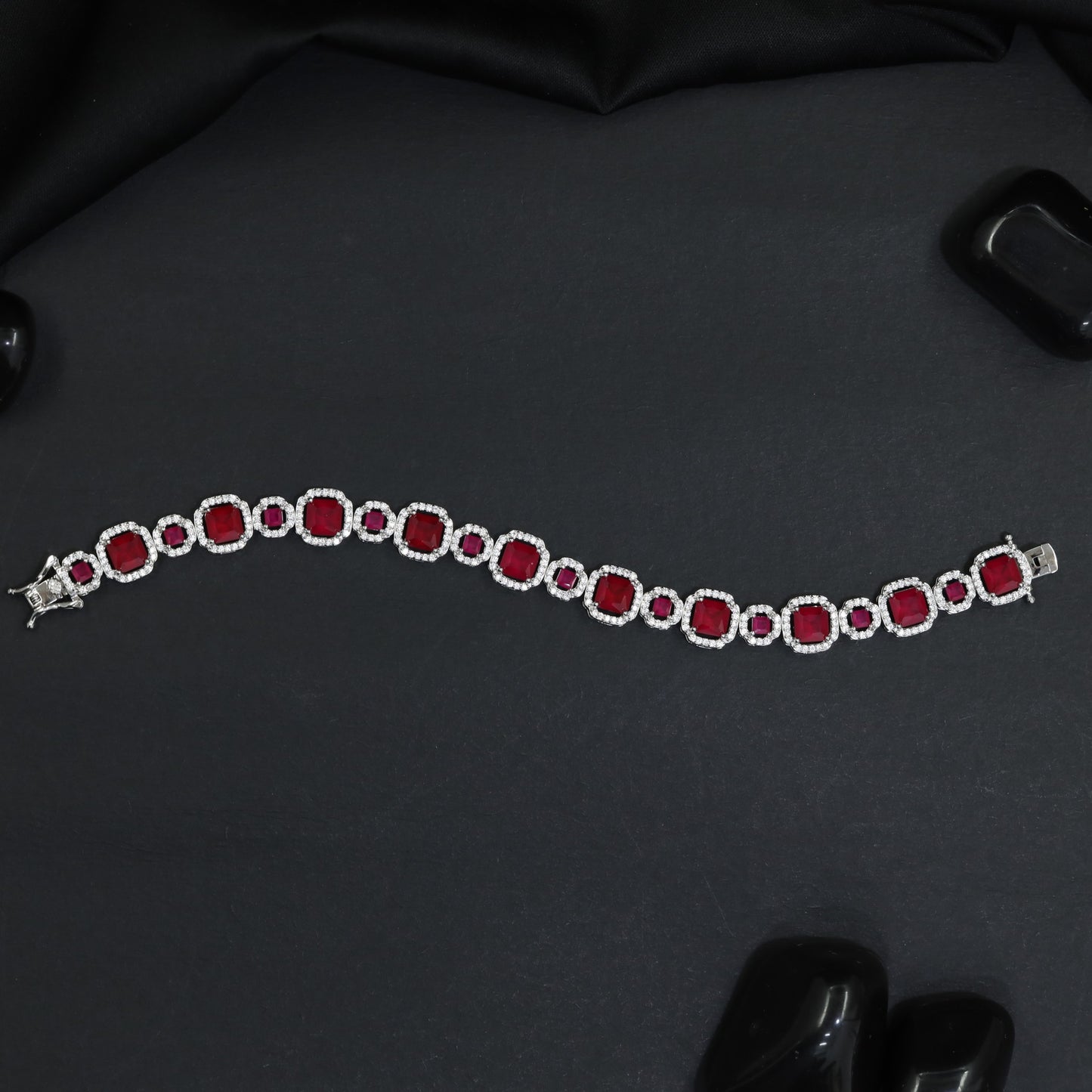 Elegant Rhodium Bracelet with Geometric Links and Circular Elements