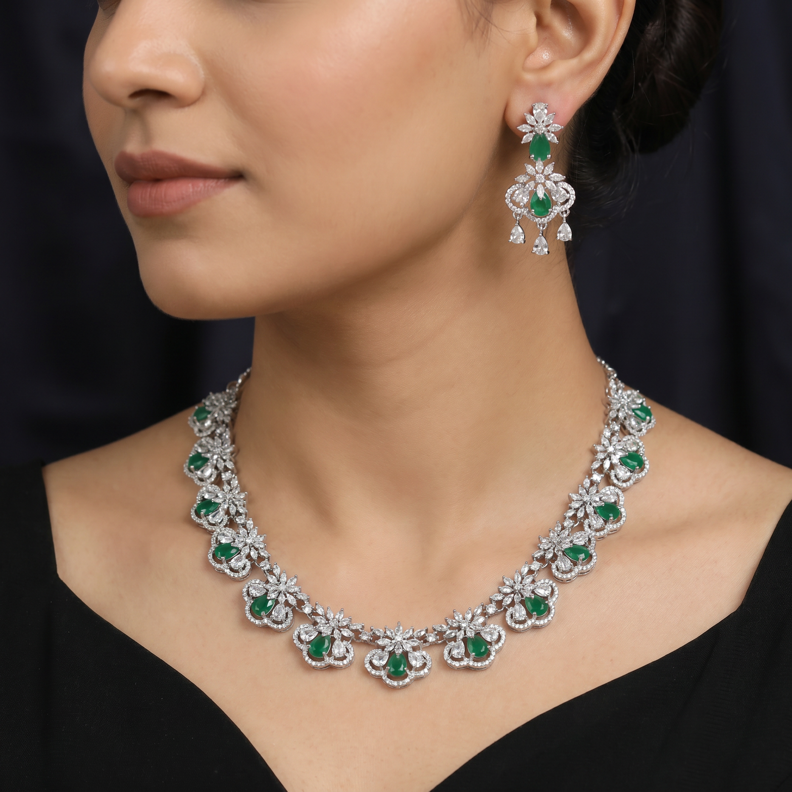 Daisy Cluster Rhodium Necklace with Statement Collar Styling
