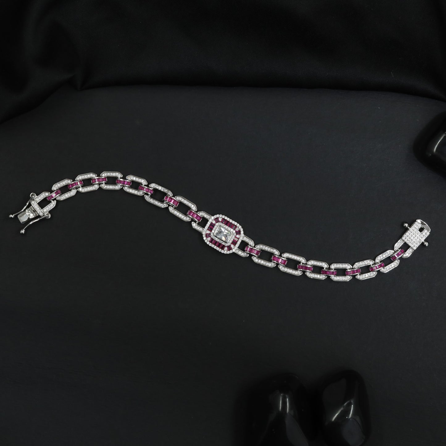 Noble rhodium bracelet with ornamental rectangular detailing