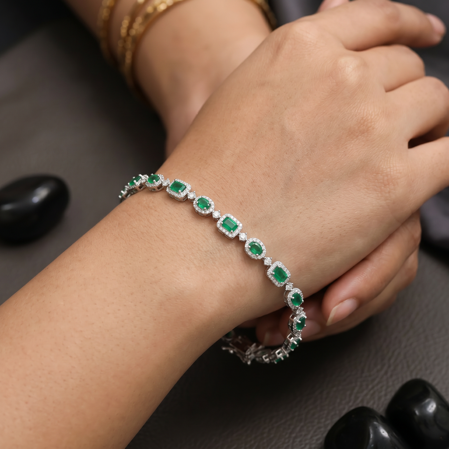 Glam rhodium bracelet with ornamental oval and rectangular artistry