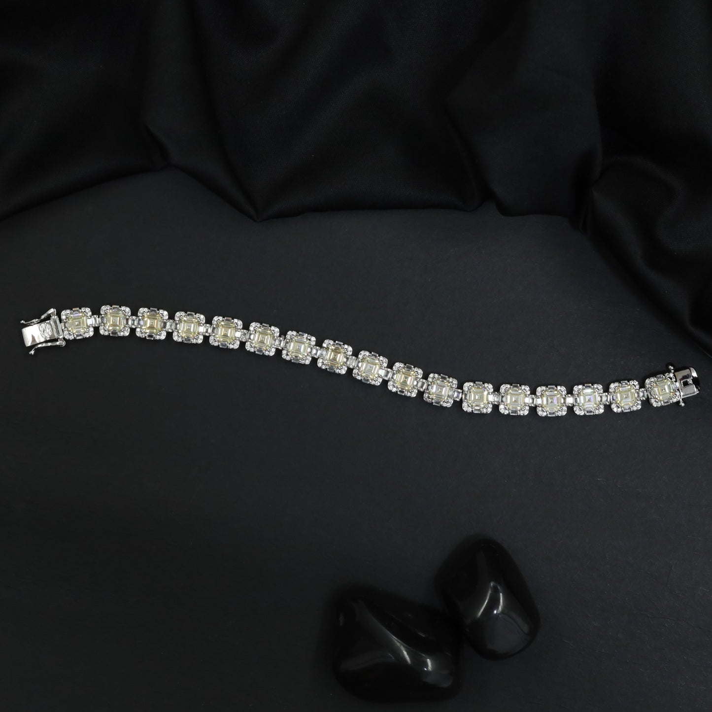 Elegant Rhodium Bracelet with Structured Cushion Link Arrangement