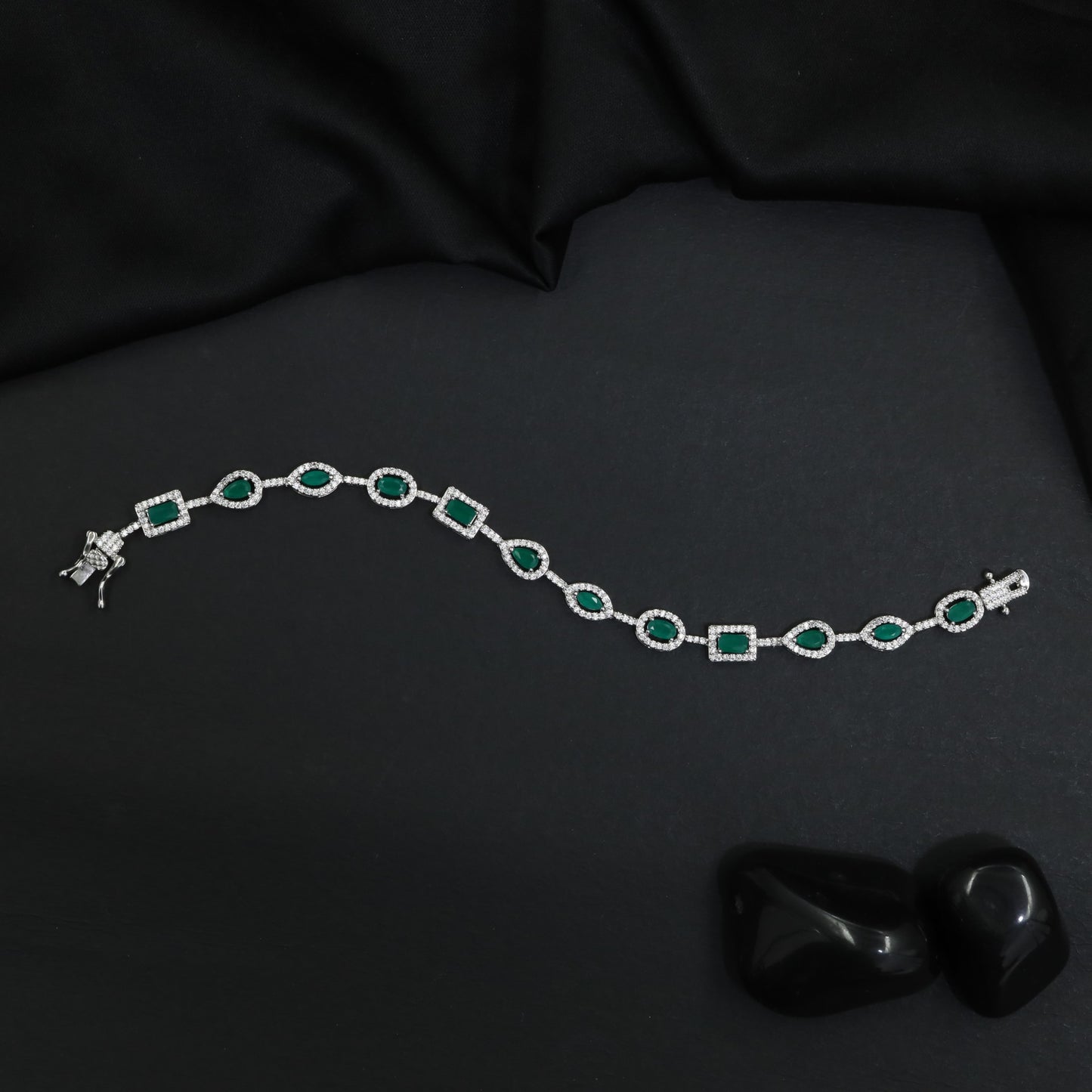 Geometric Link Rhodium Bracelet with Alternating Navette Design