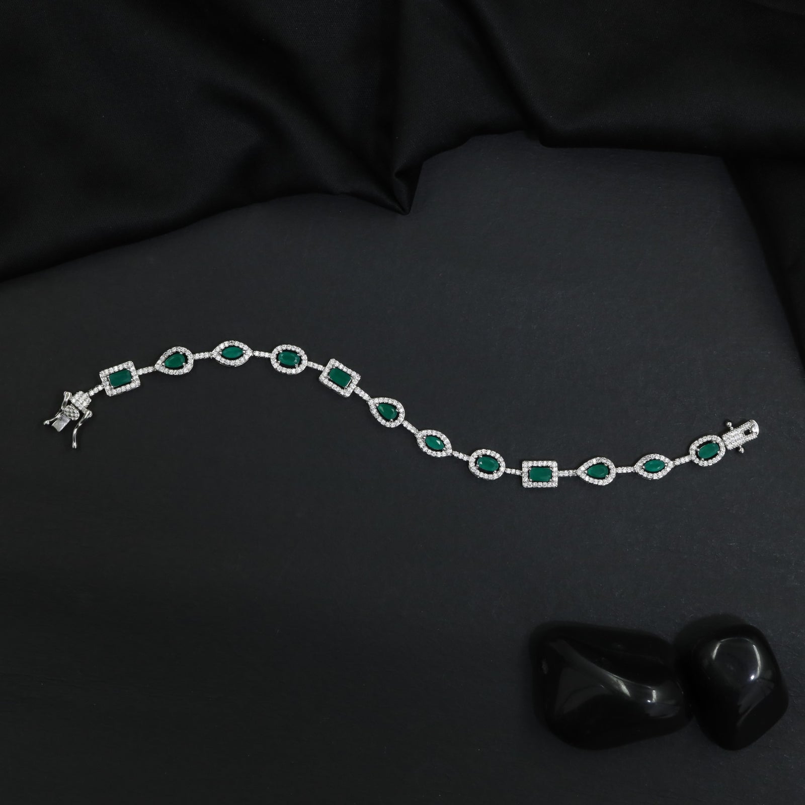 Geometric Link Rhodium Bracelet with Alternating Navette Design