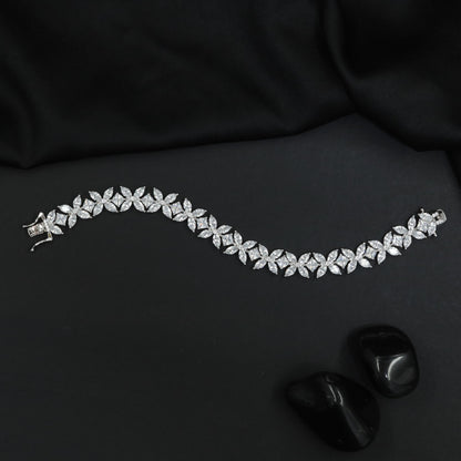 Floral Crystal Link Bracelet with Sparkling Detailing