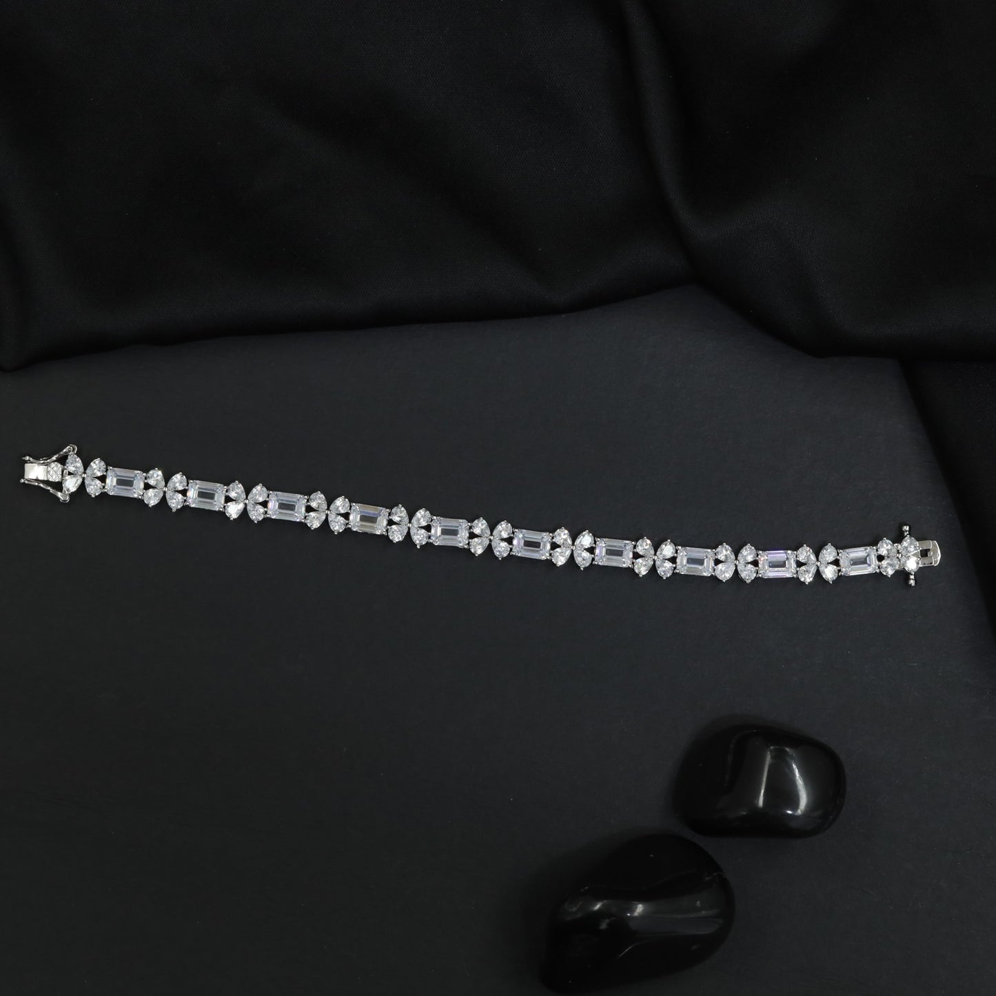 Rhodium Bracelet with Alternating Crystal Link Pattern