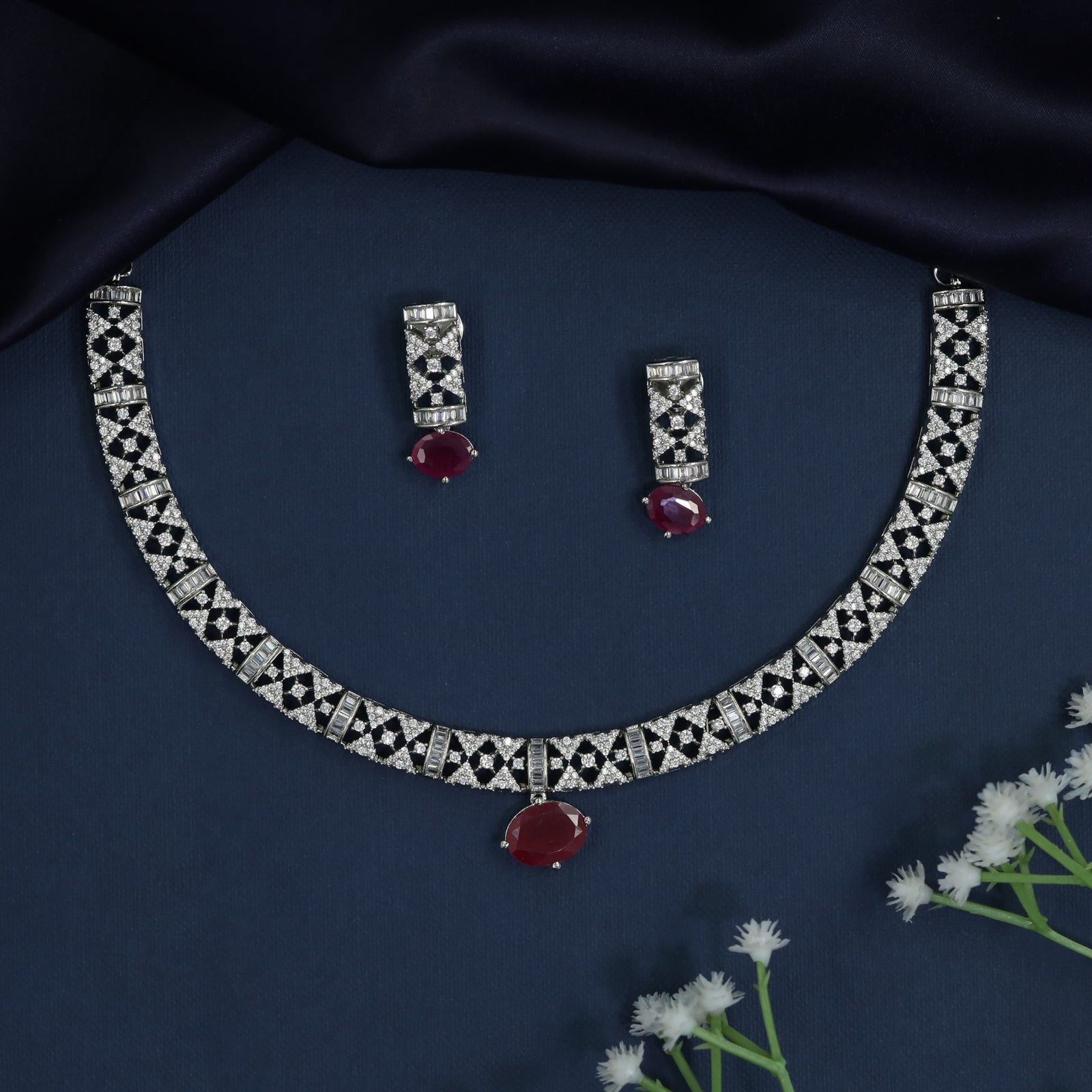 Rhodium collar necklace with geometric trellis detailing