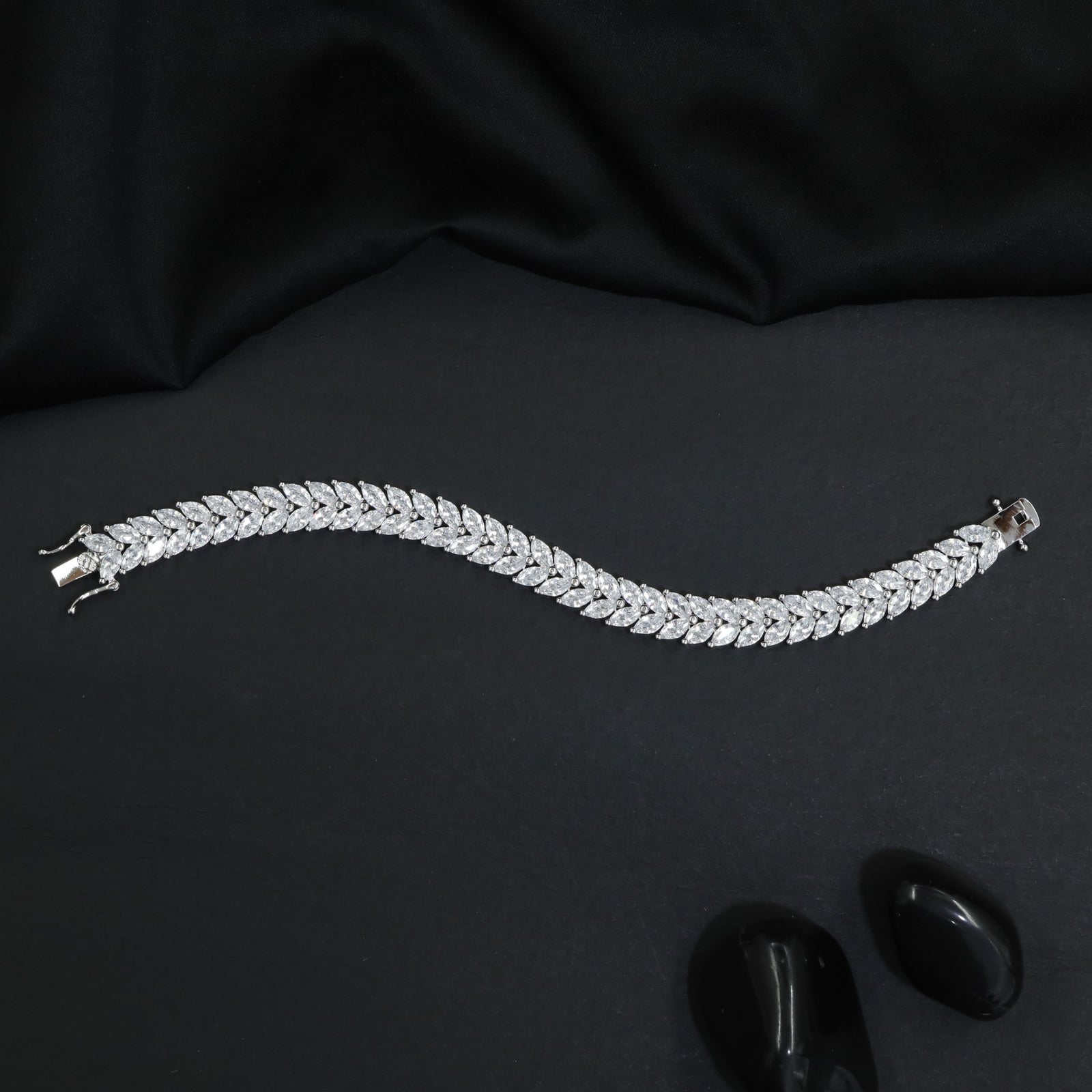 Rhodium Bracelet with Interlocking Leaf Pattern